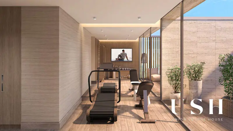 motivated-seller-4br-maid-luxury-living-1.webp