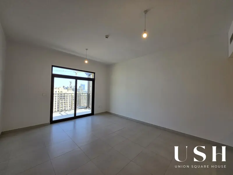 motivated-seller-luxurious-living-2-bedroom-4.webp