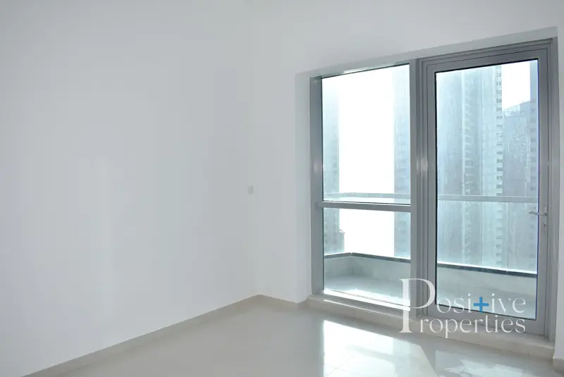 motivated-seller-stunning-marina-views-rented.webp