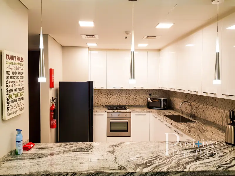 multiple-cheques-new-italian-kitchen-pets.webp