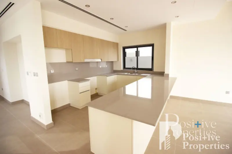natural-light-supportive-landlord-wise-location.webp