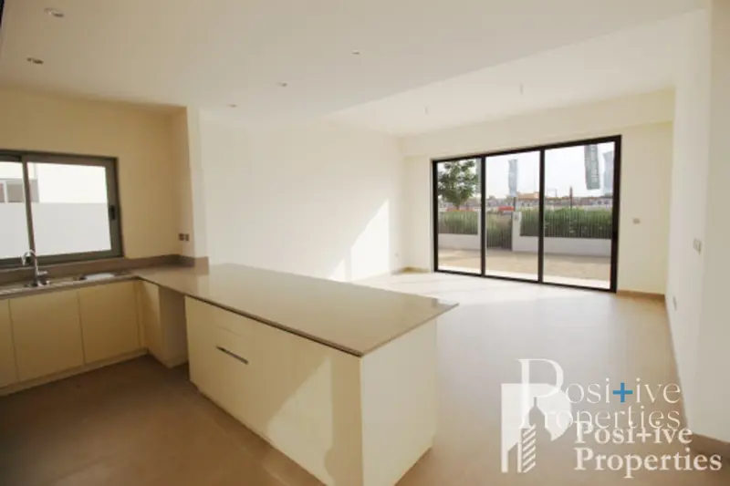 natural-light-supportive-landlord-wise-location.webp