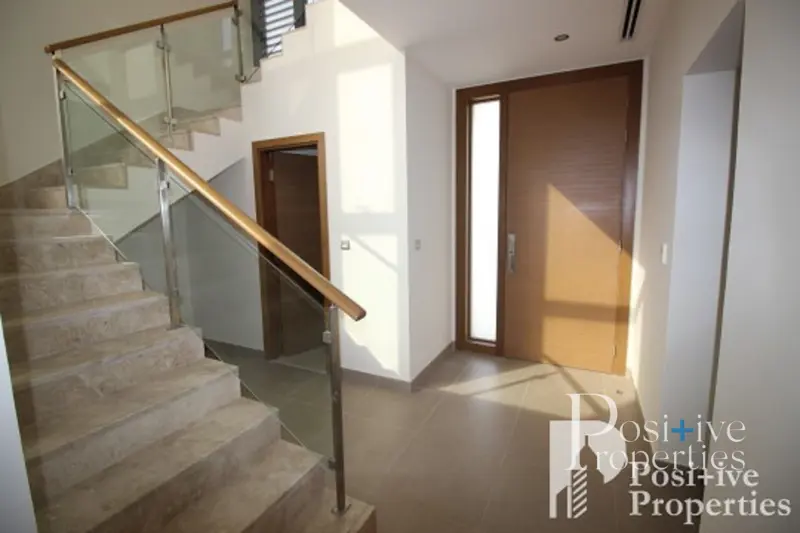 natural-light-supportive-landlord-wise-location.webp