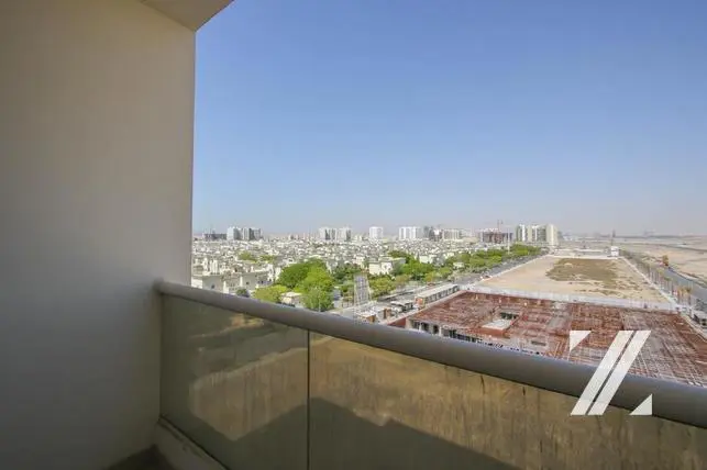 nearby-major-roads-i-high-ceiling-iwell-maintained-2.webp