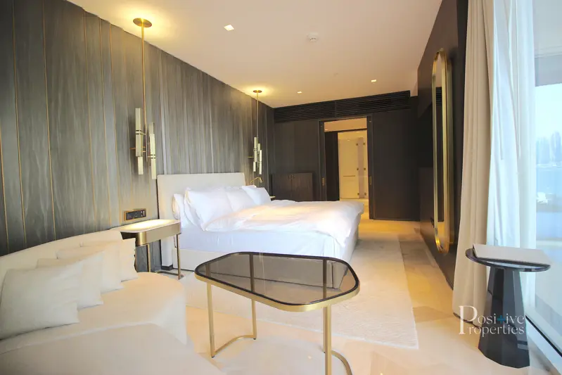 negotiable-multiple-cheques-maids-room.webp