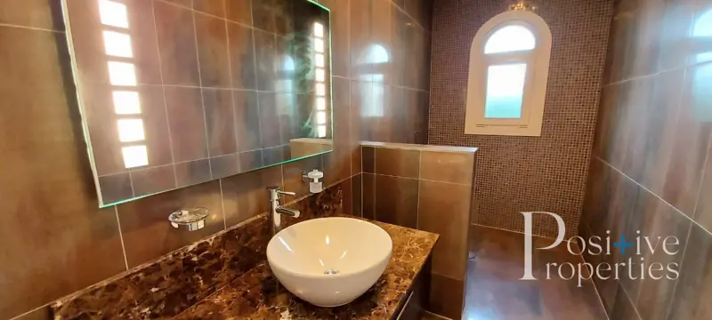 new-to-market-frontier-type-6-bed.webp