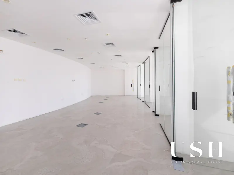 nicely-fitted-sea-view-extendable-to-1950-sqft-1.webp