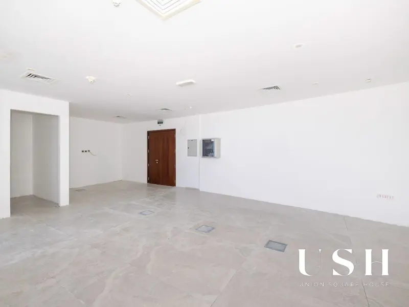 nicely-fitted-sea-view-extendable-to-1950-sqft.webp