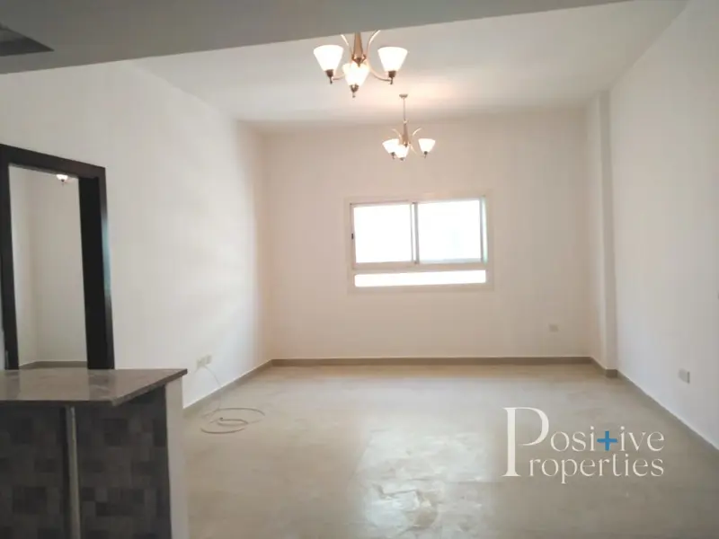 one-bedroom-unfurnished-6-cheques.webp