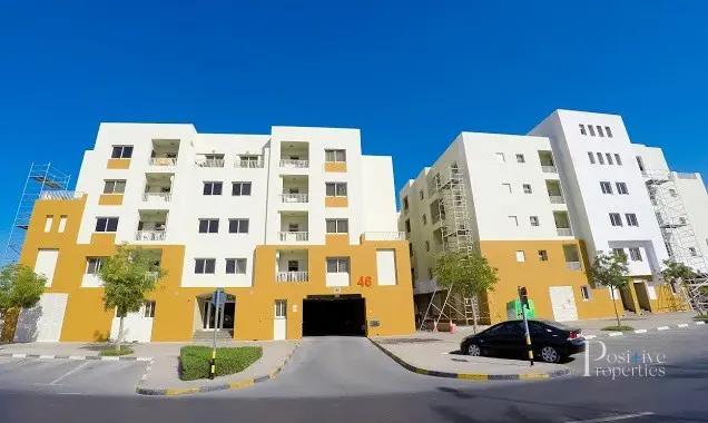one-parking-free12-cheques-affordable-price-1.webp