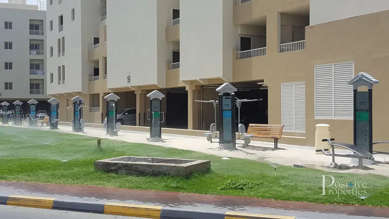 one-parking-free12-cheques-affordable-price.webp