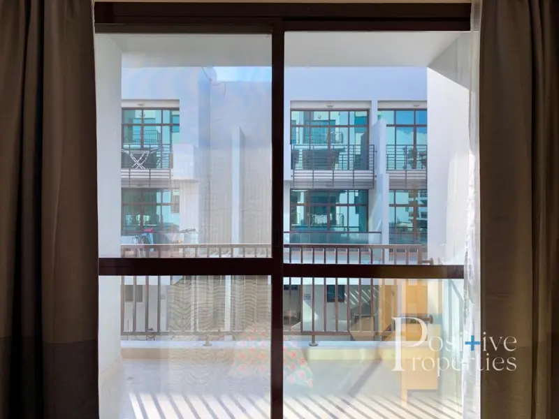 outstanding-unit-tenanted-but-can-be-vacant.webp