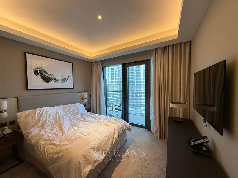 panoramic-burj-and-fountain-views-spacious-3-br.webp