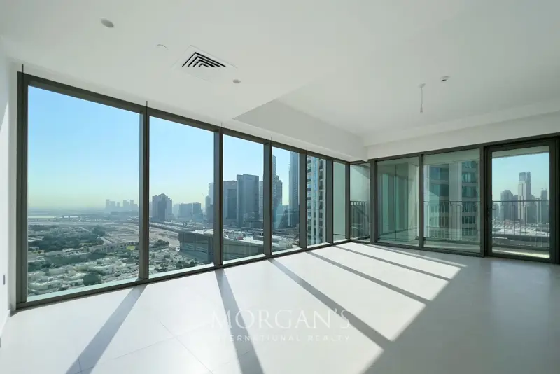 pay-3.5m-now-no-service-charge-burj-khalifa.webp