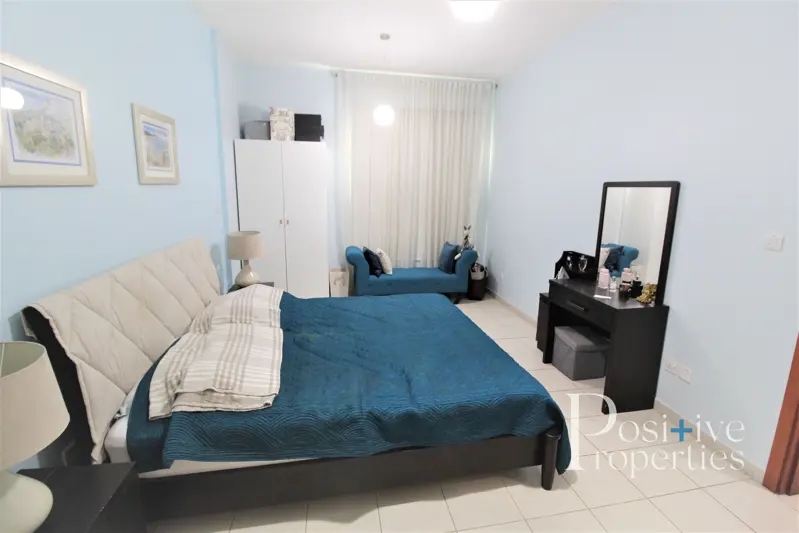 peaceful-garden-view-higher-floor-furnished.webp