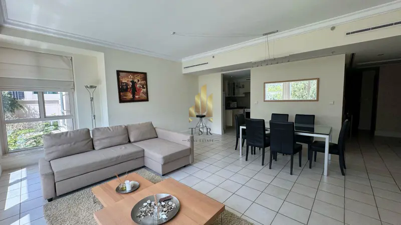 pool-view-furnished-unit-chiller-free-study.webp