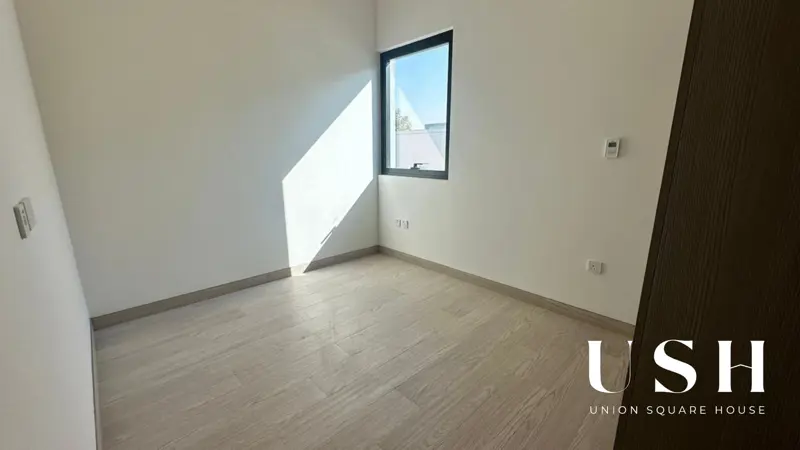 pre-leased-luxurious-near-pool-rented-high-roi.webp