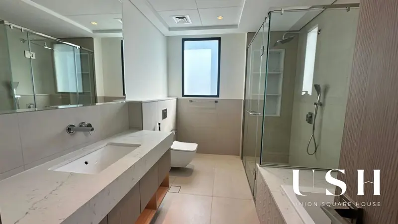 pre-leased-luxurious-near-pool-rented-high-roi.webp