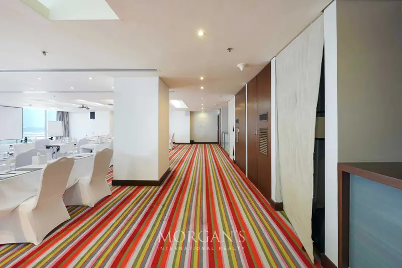 premium-office-space-prime-location.webp