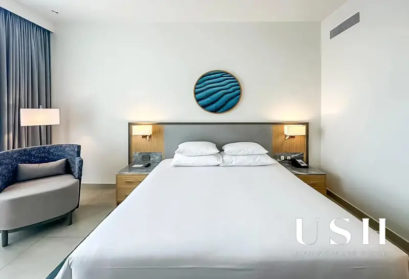 premium-studio-high-floor-hotel-room.webp