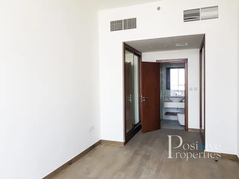 price-drop-2-luxurious-duplex-good-deal.webp