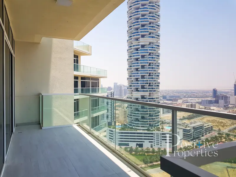 price-drop-2-luxurious-duplex-good-deal.webp