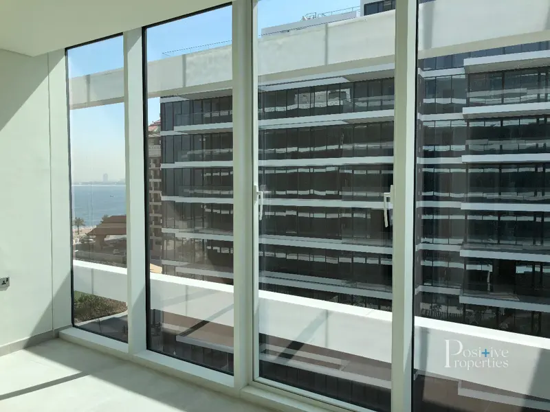priced-to-sell-luxury-living-beachfront-penthouse.webp