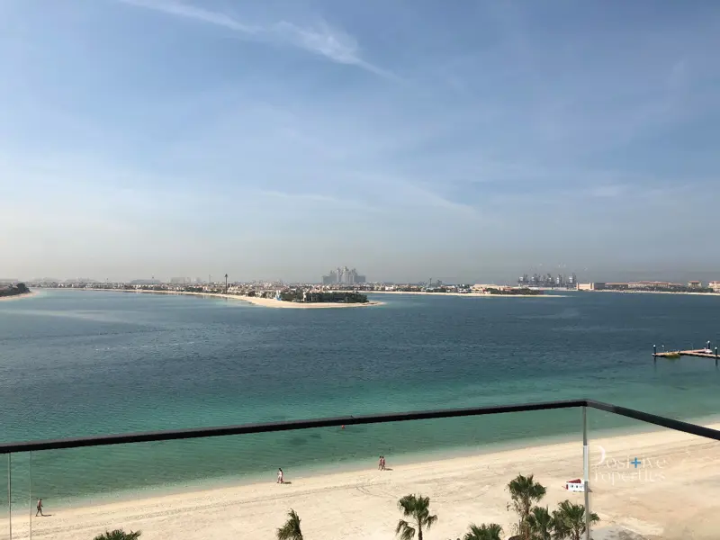 priced-to-sell-luxury-living-beachfront-penthouse.webp