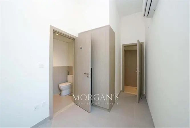 prime-location-park-view-ready-to-move.webp