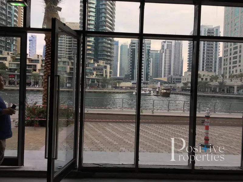 rare-unit-1829sq.-ft-full-marina-views.webp