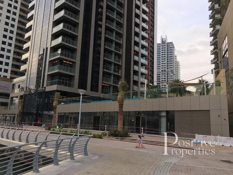 rare-unit-1829sq.-ft-full-marina-views.webp