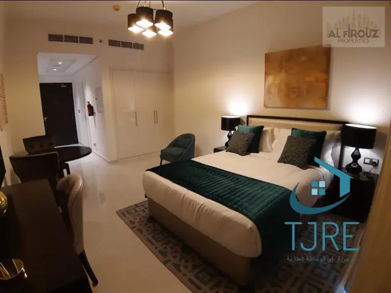 ready-to-move-spacious-fully-furnished-pool-view.webp