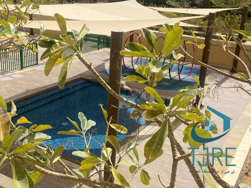 ready-to-move-spacious-fully-furnished-pool-view.webp