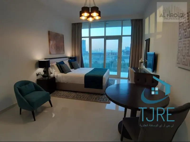 ready-to-move-spacious-fully-furnished-pool-view.webp