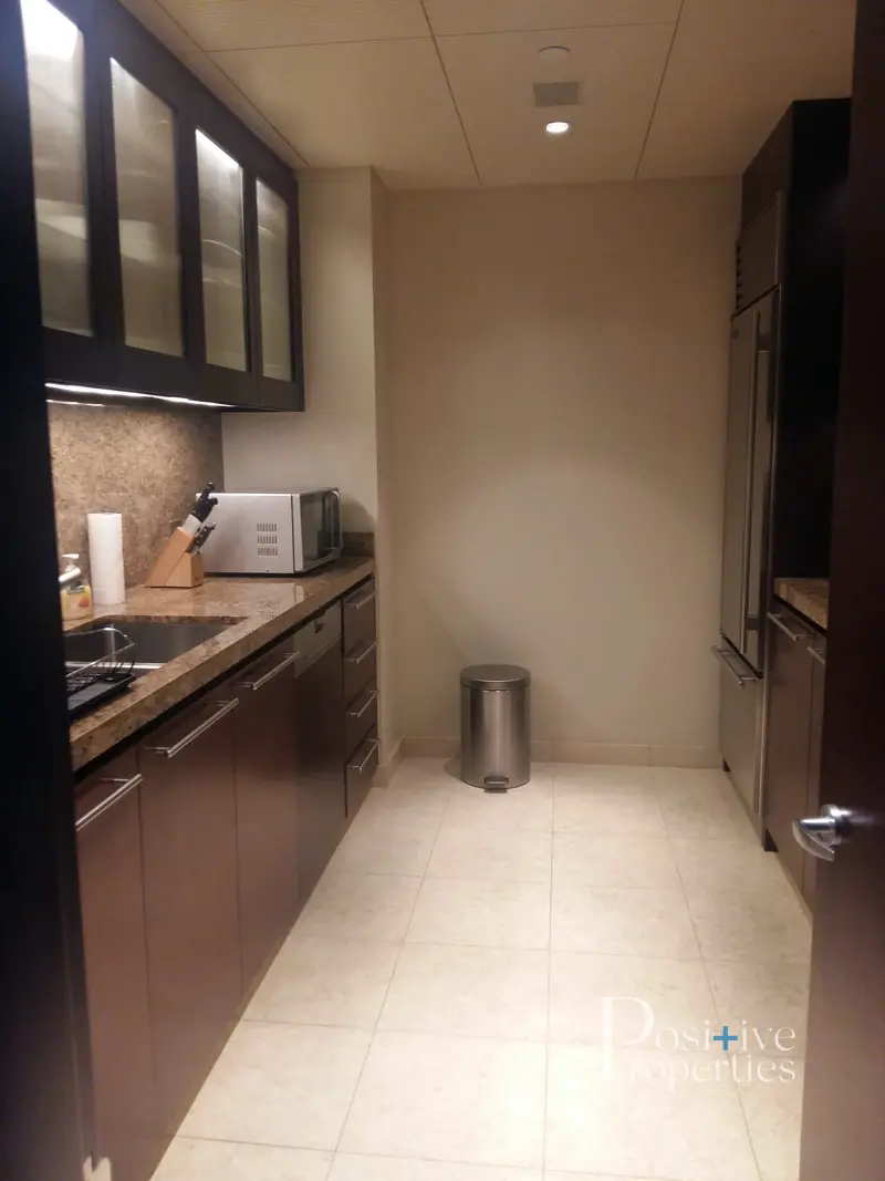 reduced-price-2br-plus-study-in-burj-khalifa.webp