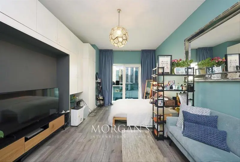 renovated-pool-view-furnished.webp