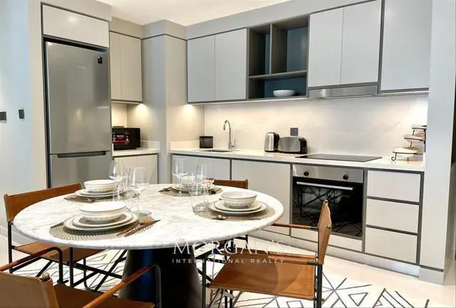 sea-view-fully-furnished-premium-amenities.webp