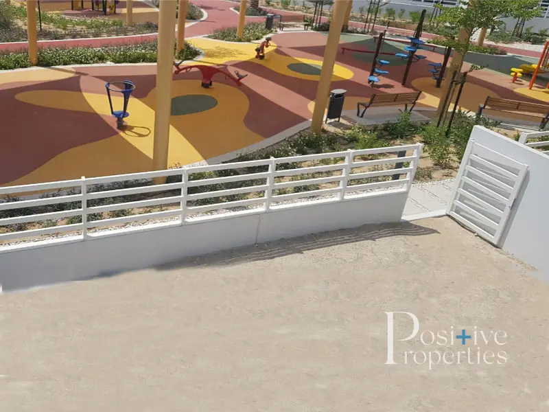 semi-detached-single-row-5br-pool-view.webp