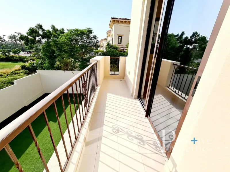 single-row-garden-view-well-maintained.webp