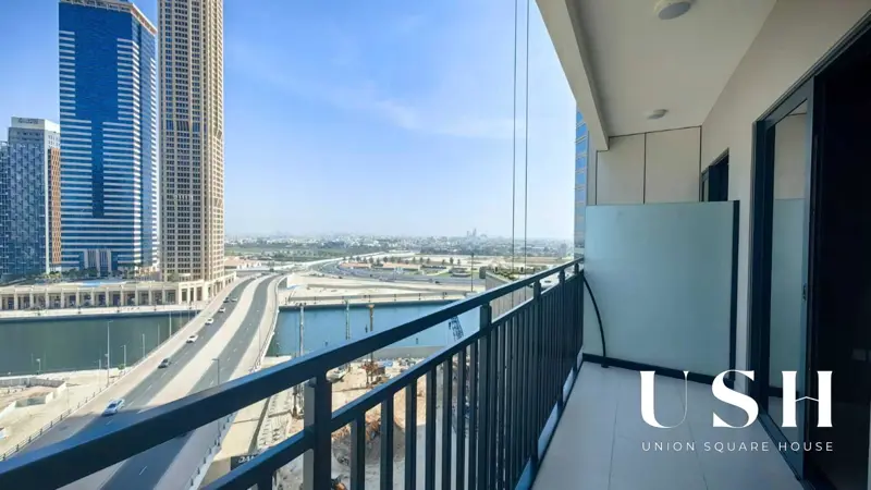 spacious-1br-lake-view-great-investment.webp