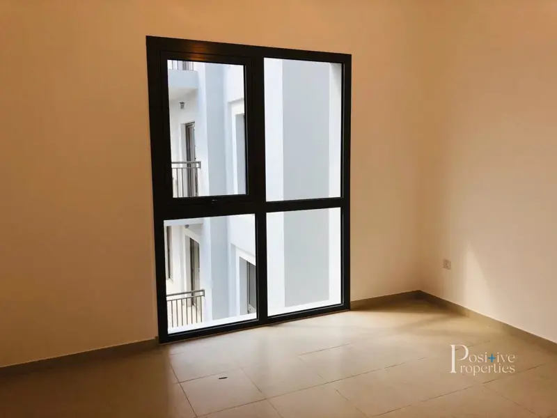 spacious-2-bed-apartment-ready-to-move.webp