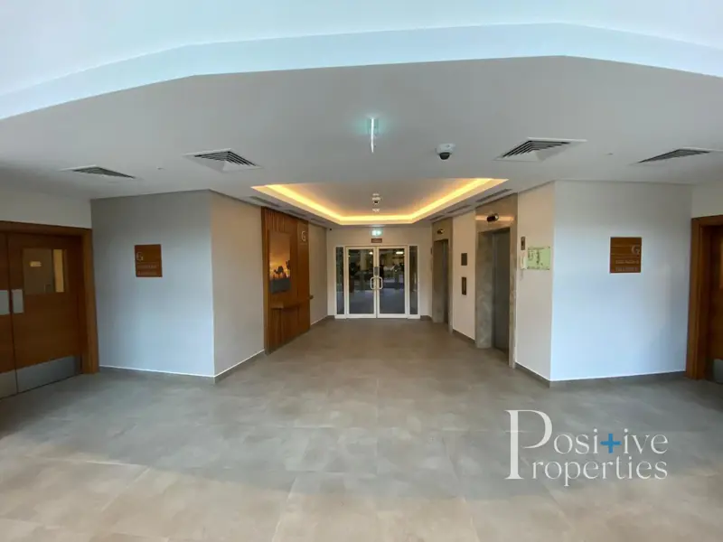 spacious-3-bedroom-podium-terrace.webp