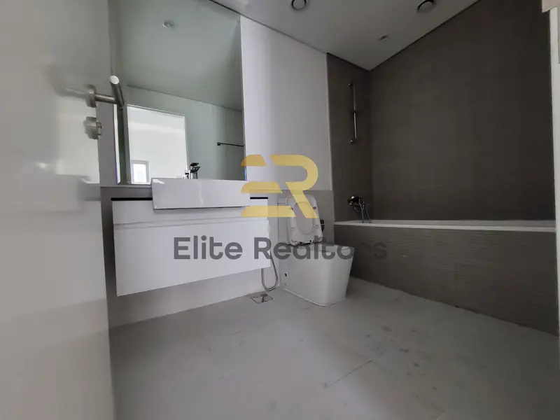 spacious-and-bright-brand-new-1-bed.webp