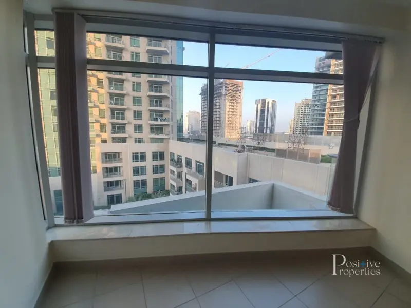 spacious-balcony-and-beautiful-apartment-reduced.webp
