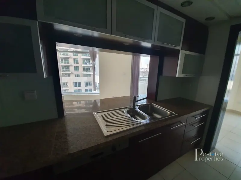 spacious-balcony-and-beautiful-apartment-reduced.webp