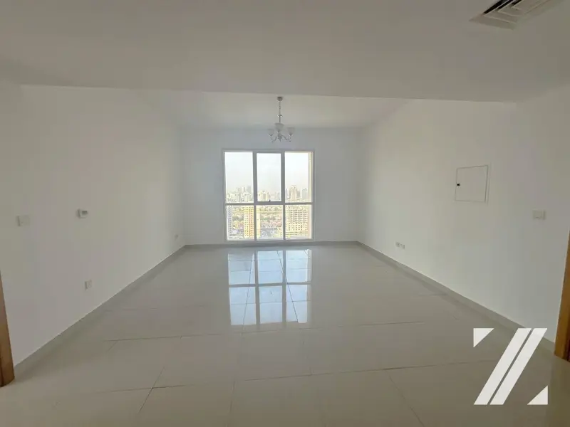 spacious-i-high-floor-i-rented.webp