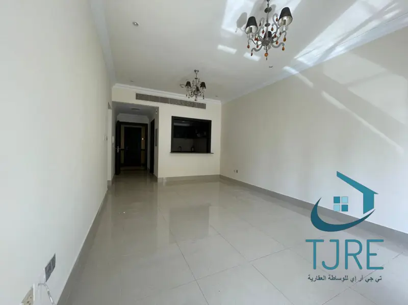 spacious-layout-elegant-1br-unfurnished-road-view.webp