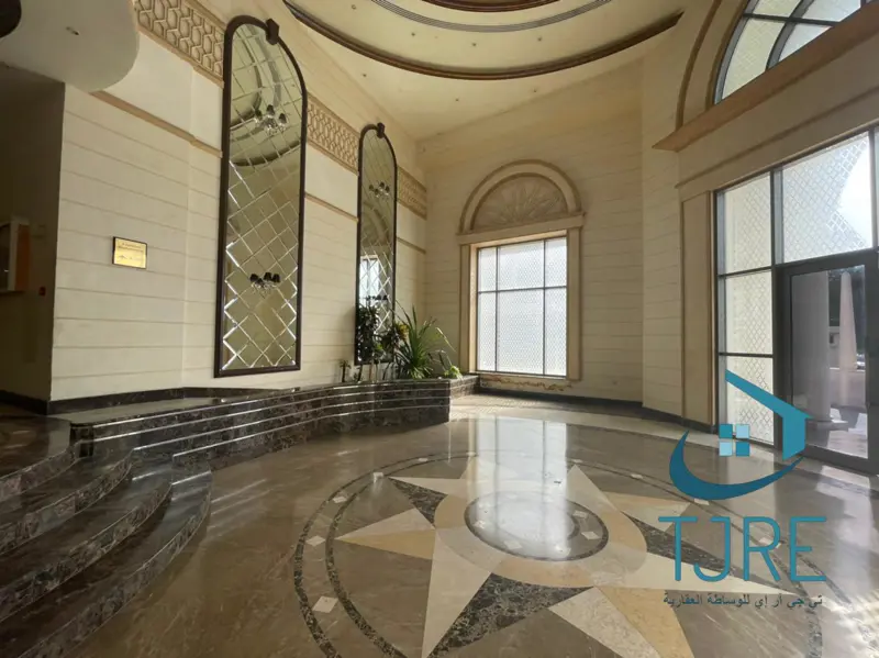 spacious-layout-elegant-1br-unfurnished-road-view.webp