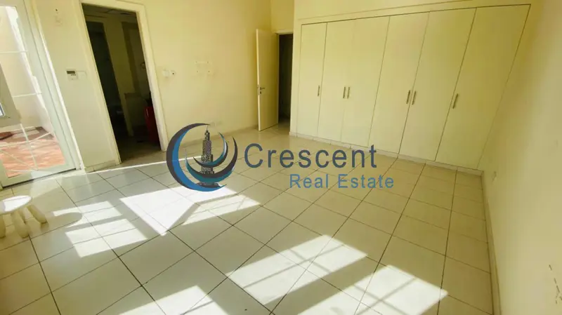 spacious-layout-gated-community-the-springs-1.webp