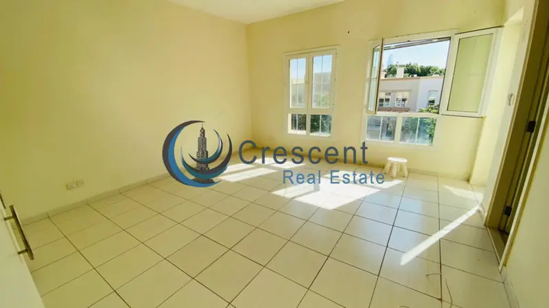 spacious-layout-gated-community-the-springs-1.webp